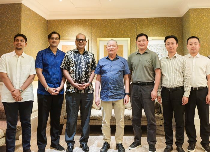昊主席与马来西亚副总理会谈1.jpg